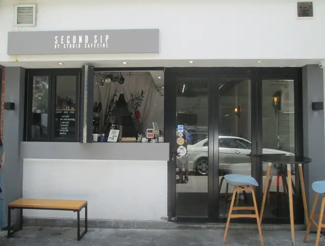 一身白色牆身，設計簡樸舒服