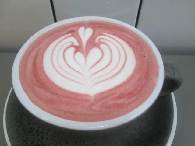 Beetroot latte