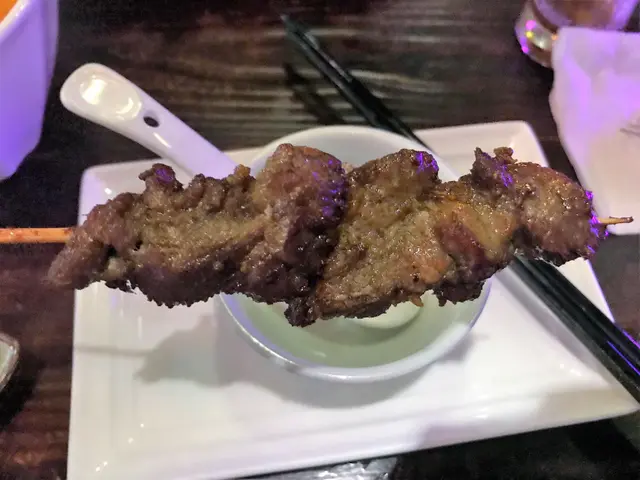 串燒(雞、牛、豬)(6串)