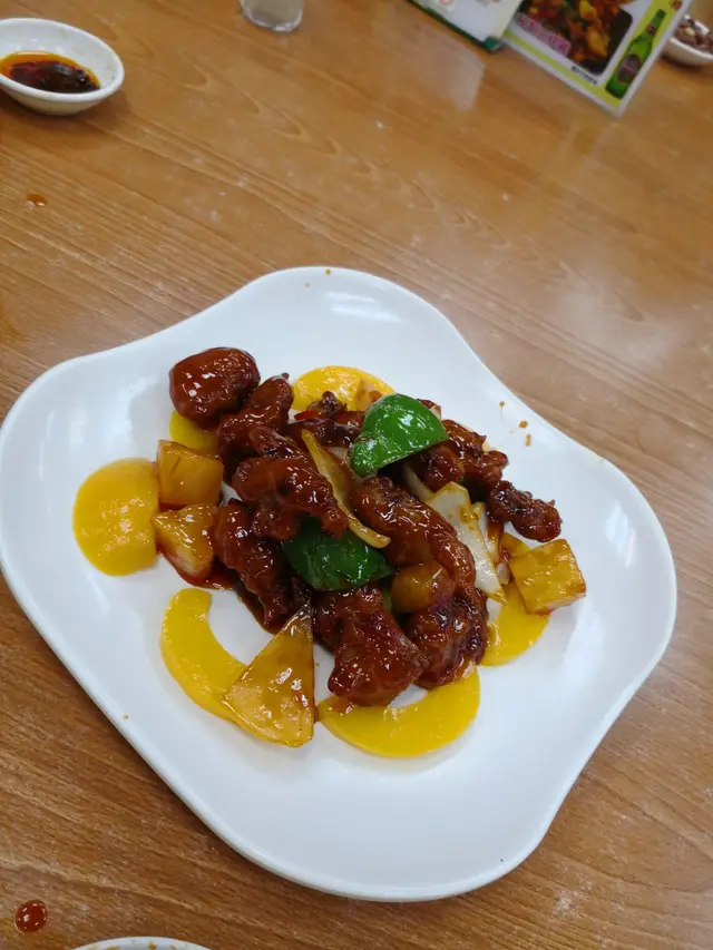 拔絲咕嚕肉