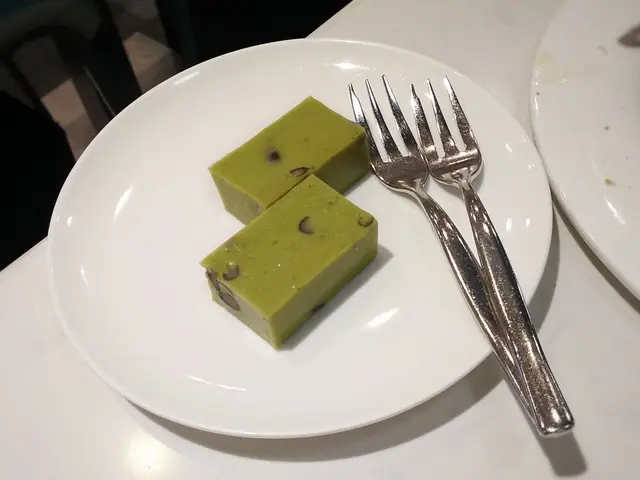 宇治抹茶紅豆椰汁糕