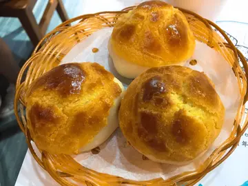 真係菠蘿包