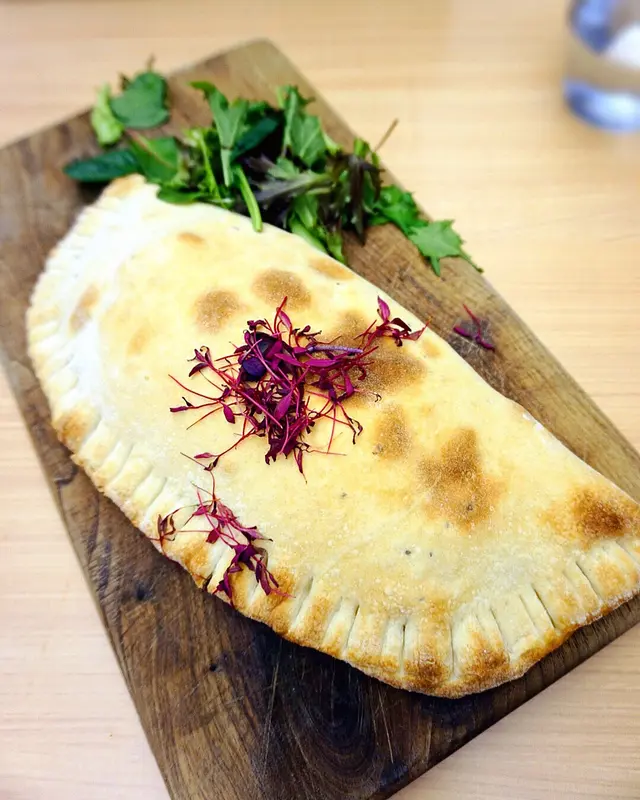 海鮮薄餅牛角脆餅