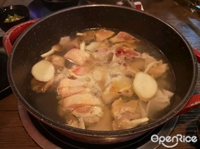 椰子清雞鍋 - 銅鑼灣的尚鮮海鮮料理