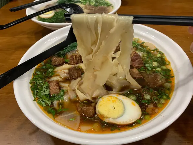 傳統紅燒牛肉拉麵