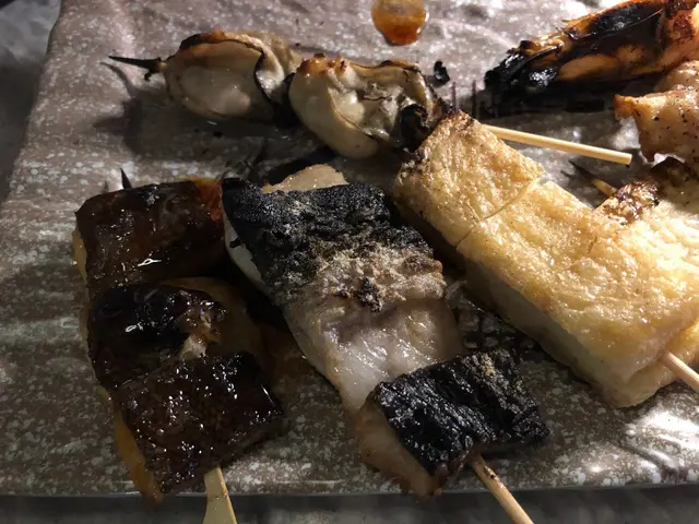 有白鱔、虎蝦、日本蠔肉、銀雪魚，
白鱔肉質嫩滑爽彈，鮮味十足！😋
虎蝦都幾大隻，肉質鮮甜彈牙，
蠔肉好新鮮，多汁味美，
銀雪魚魚肉滑溜，塗上香甜醬汁，
令人一試難忘！😌