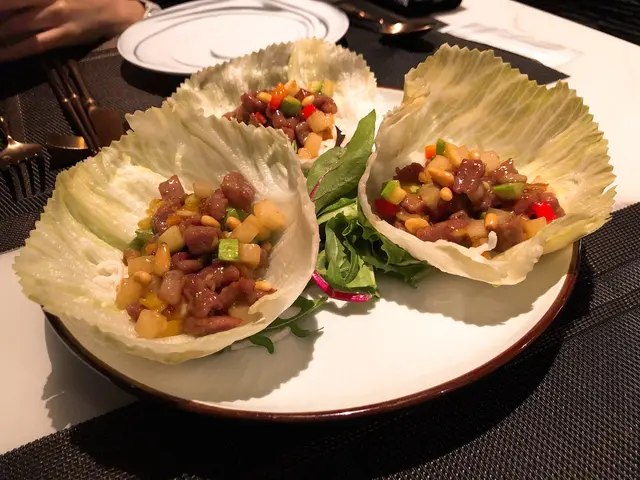 日本青芥末生菜盞配安格斯牛