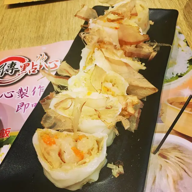 炸蘿蔔絲木魚腸粉