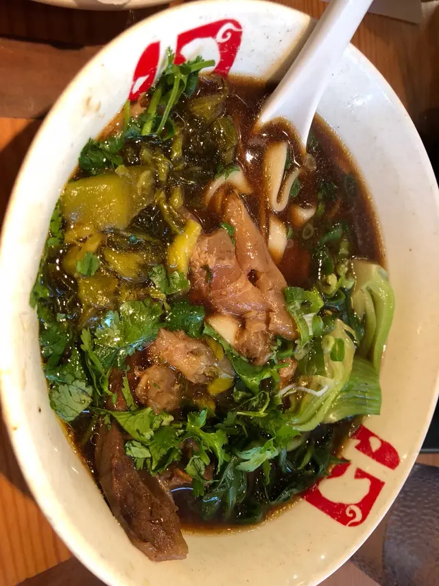 半筋半肉牛肉麵