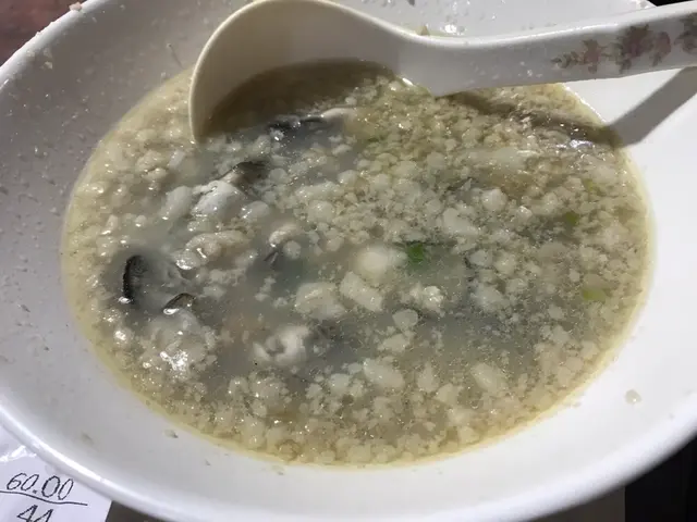 滿滿的豬油  同時  蠔仔好多  好大粒  