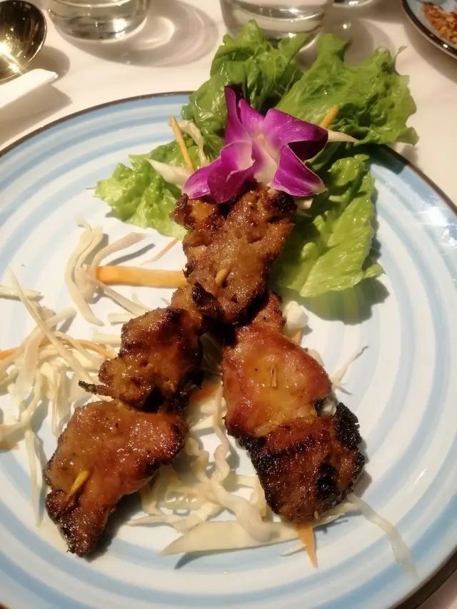 好似上錯左豬肉串.....