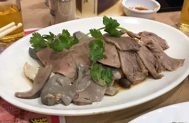 滷水鵝片拼鵝肝