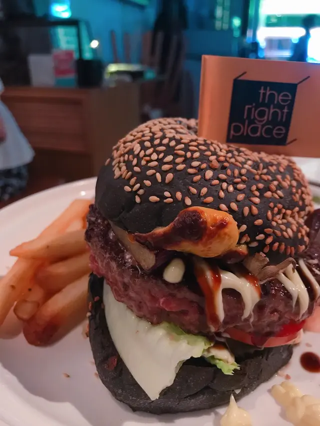 日式照燒茄子美國安格斯牛肉芝士漢堡伴薯條