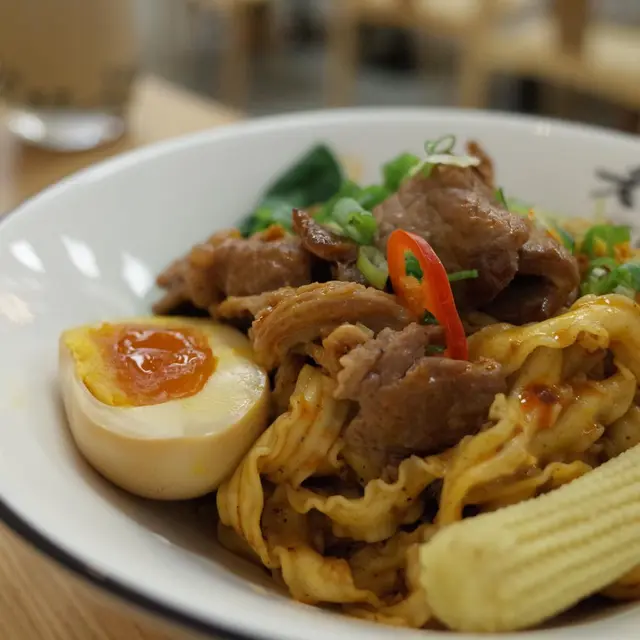 地獄麻辣牛肉拌麵