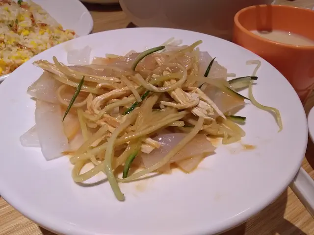 吃了一半才記得影相。粉皮比正常厚