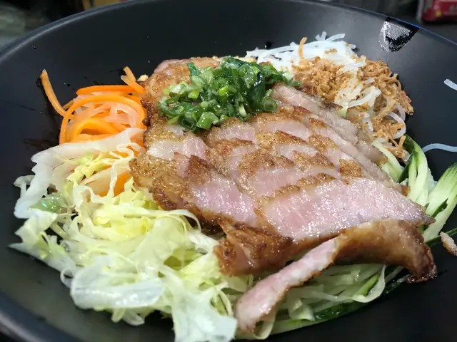 香燒豬頸肉撈檬