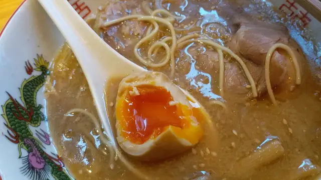 溏心蛋個心好平均，好好食