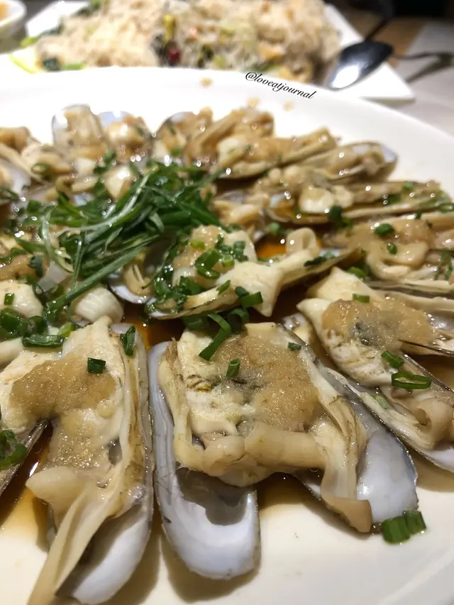 蒜蓉蒸蟶子($198兩款)