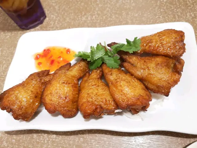 香噴噴嘅雞翼，我鐘意食！