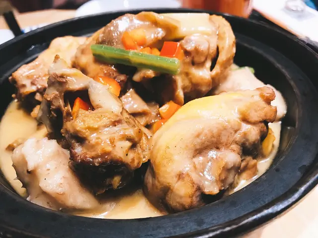 雞件大大舊,啖啖肉