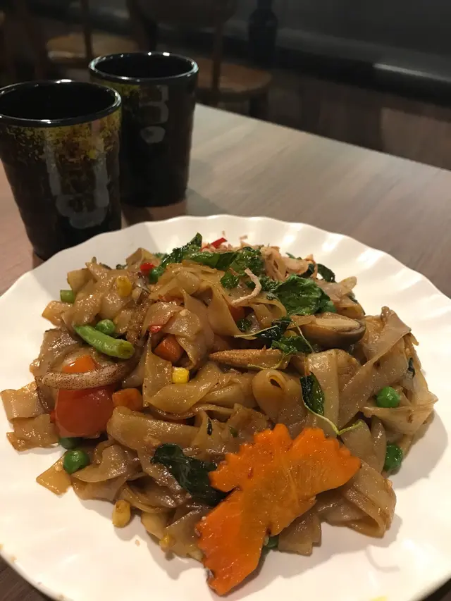 泰式海鮮炒貴刁