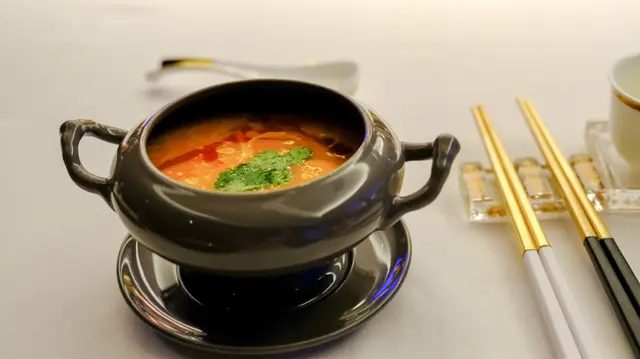 湯金香酸辣魚肚羹