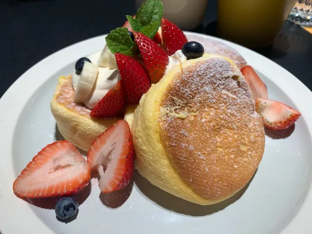 士多啤梨班cake