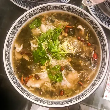 酸菜生猛桂花鱼