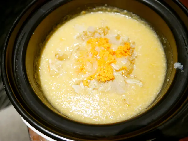 燕窩蟹肉砂窩粥