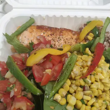 Salmon fillet meal