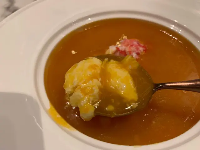 金箔阿拉斯加蟹肉南瓜蛋白羹