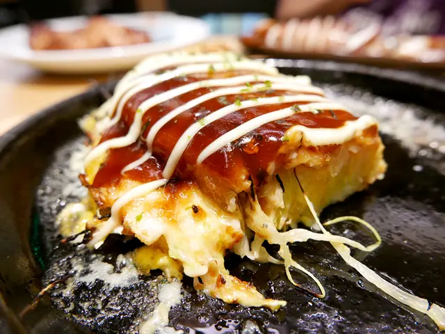 大阪椰菜燒 (雞蛋&芝士入)