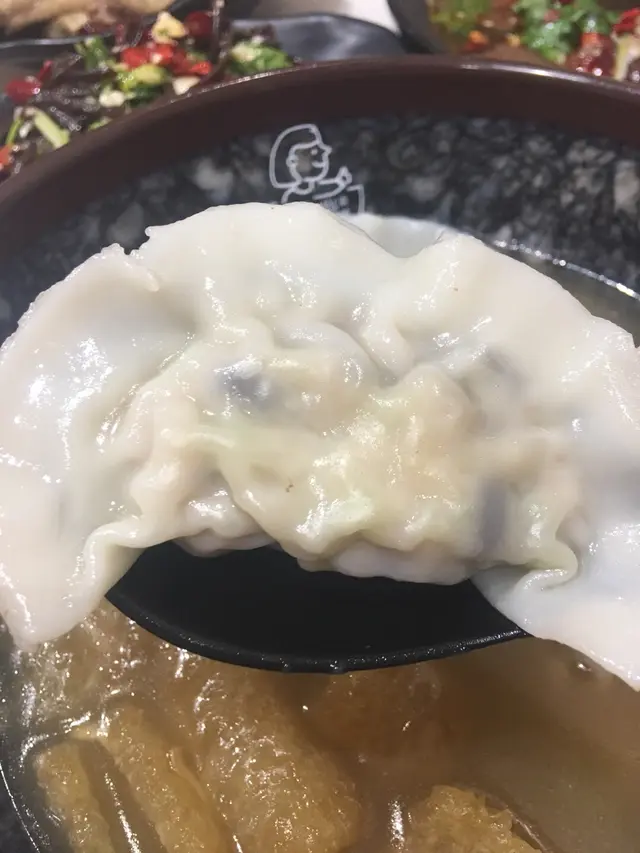 香菇雞肉水餃