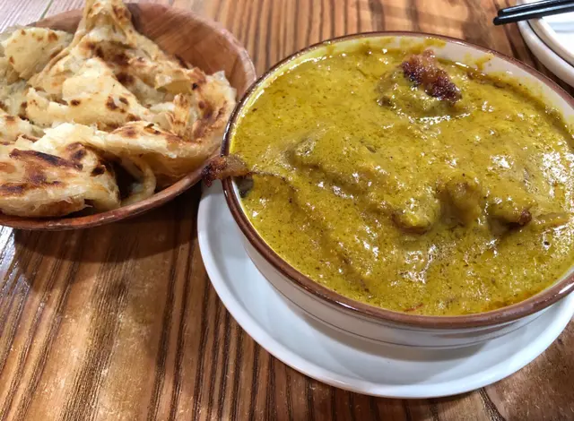 咖喱濃郁  雞扒足料