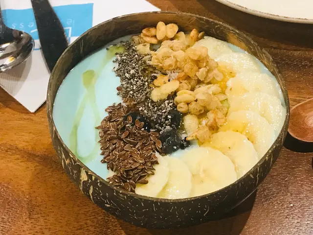 色彩夢幻  材料健康  但比想像中細碗