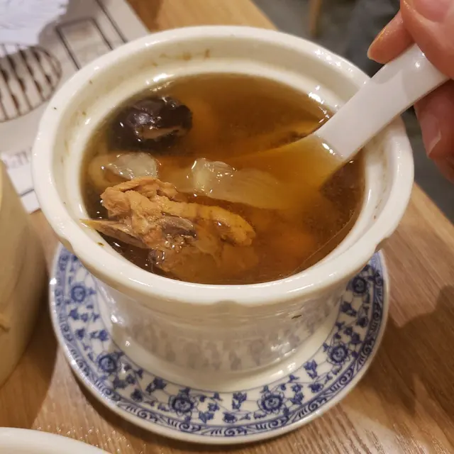 山參玉竹燉土雞