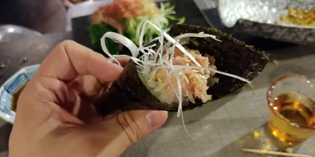 蔥碎拖羅蓉手卷