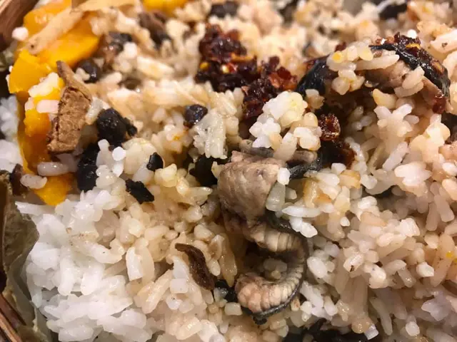 荷香籠仔陳皮豆豉黃鱔飯
