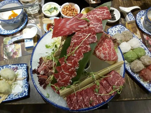 極上手切牛肉宮廷拼盤