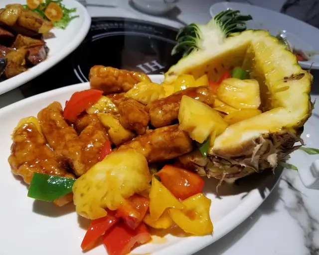 咕嚕豬頸肉