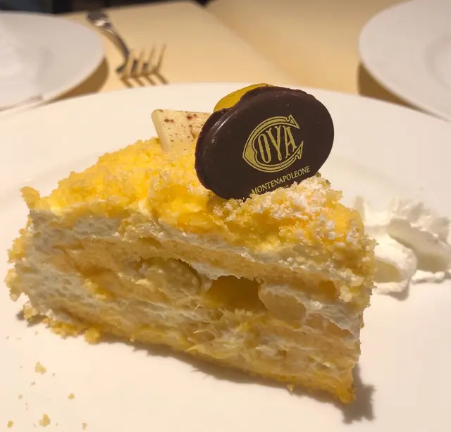 Mango Cream Dome