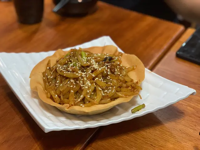 老干媽醬炒銀針粉
