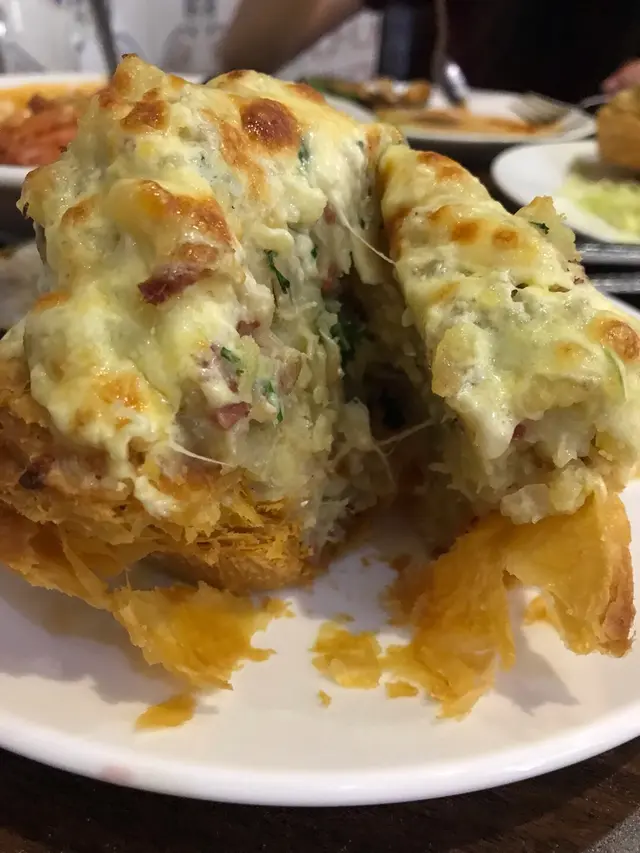 芝士薯茸焗馬介休酥皮