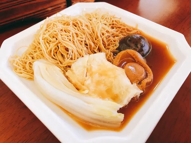 鮑魚撈麵（九頭）