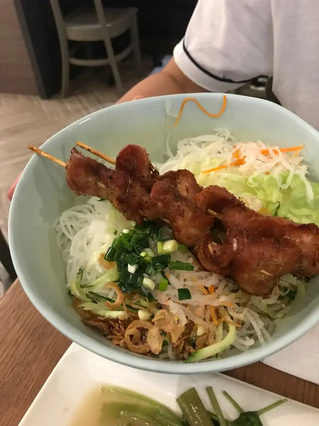 燒豬頸肉串(2串)撈檬