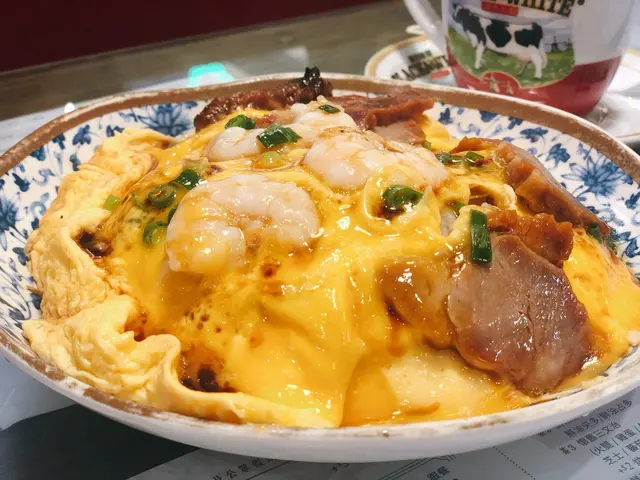叉燒炒滑蛋蝦仁飯