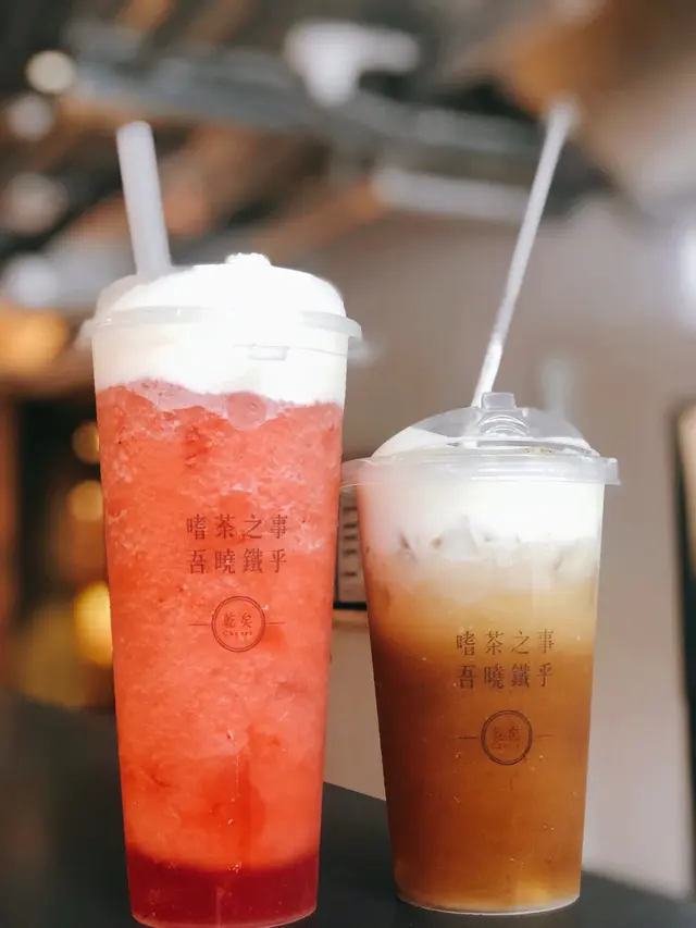 焦糖奶蓋鐵觀音&奶蓋草莓