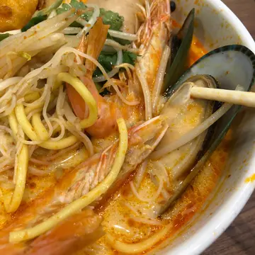 海鮮叻沙摻摻