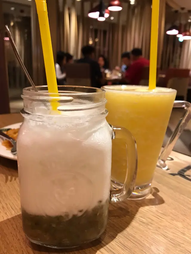 鮮椰汁海帶綠豆冰