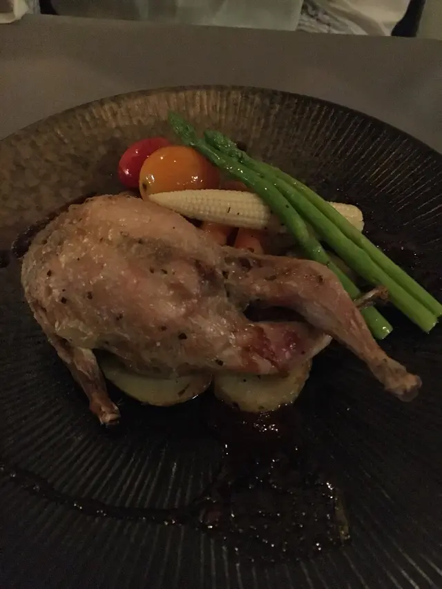 黑松露焗釀法國鵪鶉